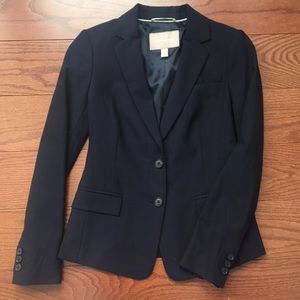 Banana Republic 00p navy blazer. EUC!